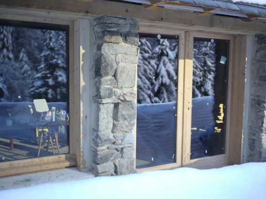 BaieVitréePorte neige3