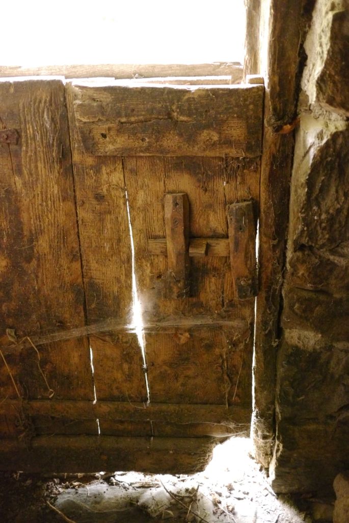 bas-porte-double-ventaux