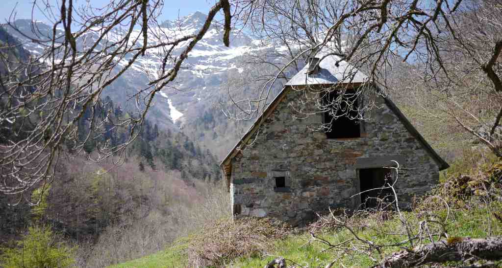 Changement de destination de sa grange agricole en habitat saisonnier ou déclaration préalable de travaux&nbsp;?